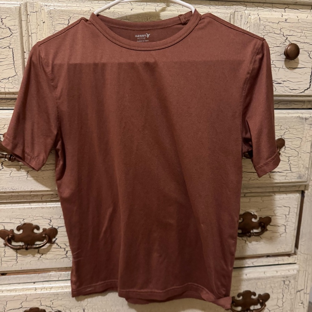 Old Navy Active Cloud Rust Colored T-Shirt